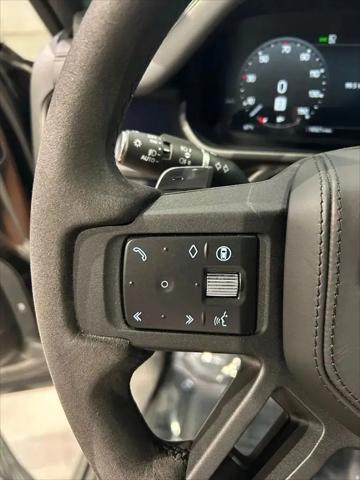2024 Land Rover Defender 90 P525 V8
