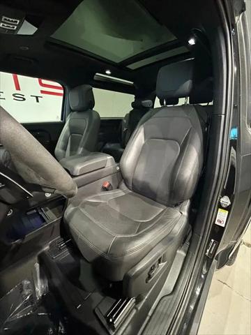 2024 Land Rover Defender 90 P525 V8