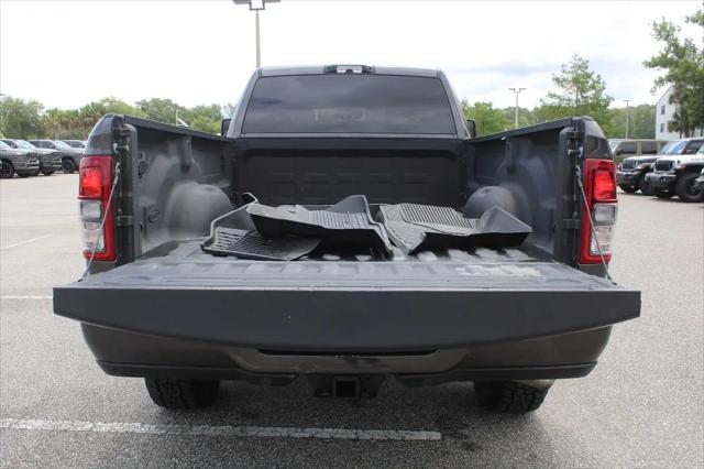 2024 Ram 3500 Big Horn Crew Cab 4x4 8' Box