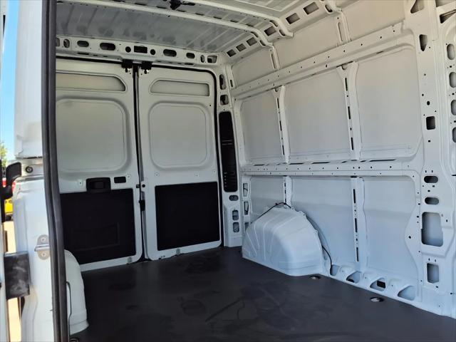 2026 Ram ProMaster 2500 Cargo Van SLT High Roof 159" WB