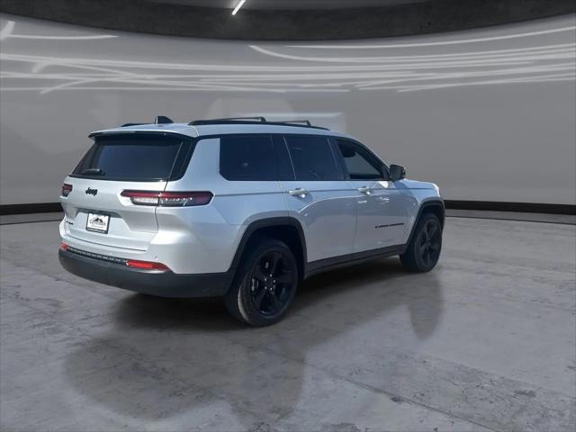 2022 Jeep Grand Cherokee L Altitude 4x4