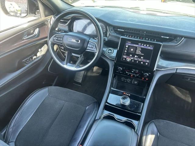 2022 Jeep Grand Cherokee L Altitude 4x4