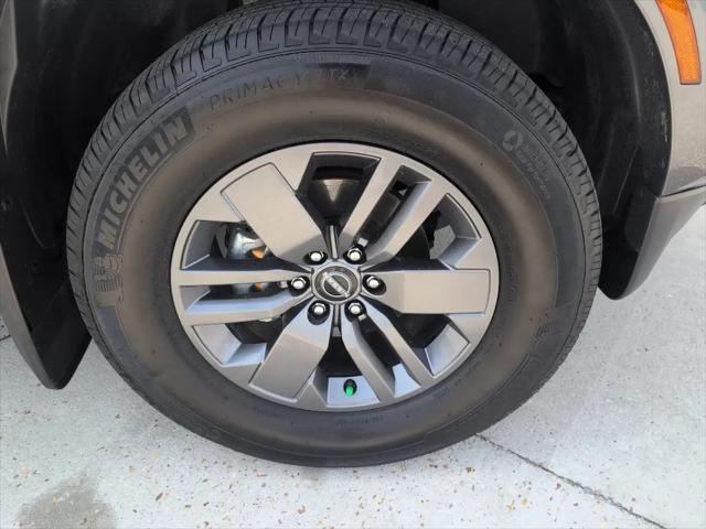 2025 Nissan Frontier Crew Cab SV 4x2