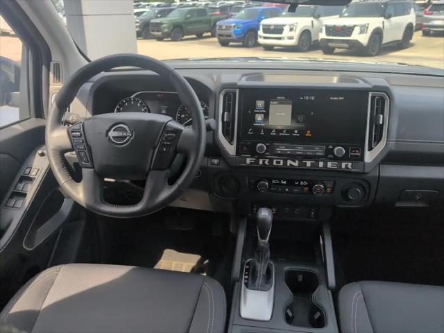 2025 Nissan Frontier Crew Cab SV 4x2