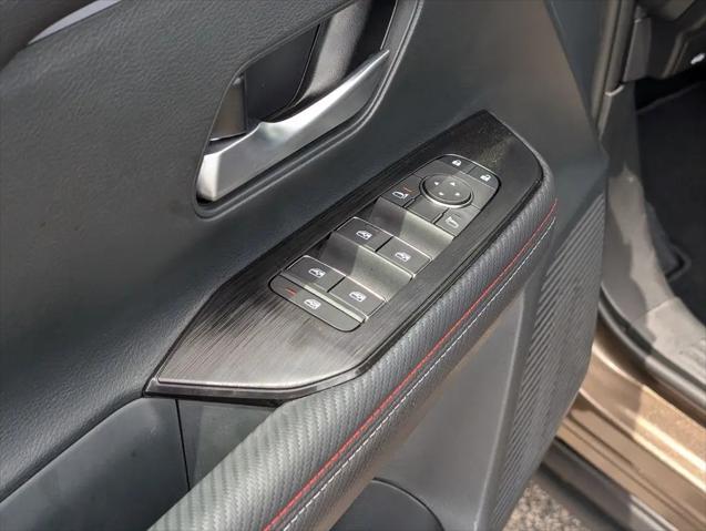 2025 Nissan Kicks SR FWD