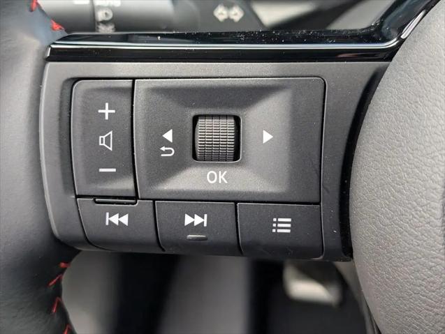 2025 Nissan Kicks SR FWD