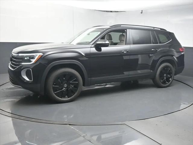 2026 Volkswagen Atlas SE with Technology