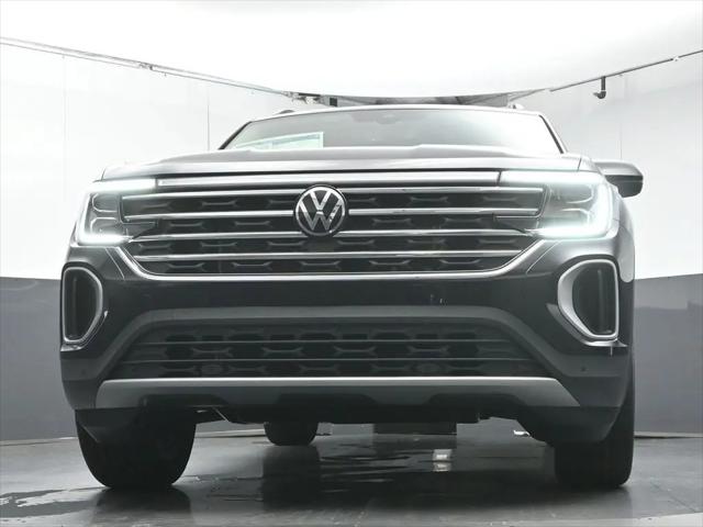 2026 Volkswagen Atlas SE with Technology
