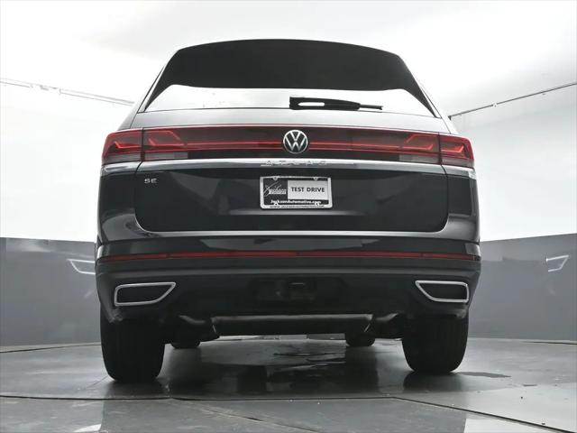 2026 Volkswagen Atlas SE with Technology