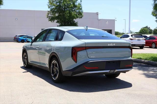 2025 Kia K4 EX