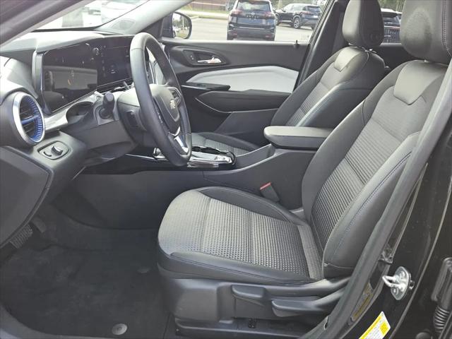 2025 Chevrolet Trax FWD LT