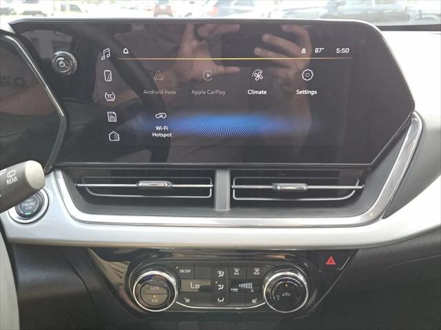 2025 Chevrolet Trax FWD LT