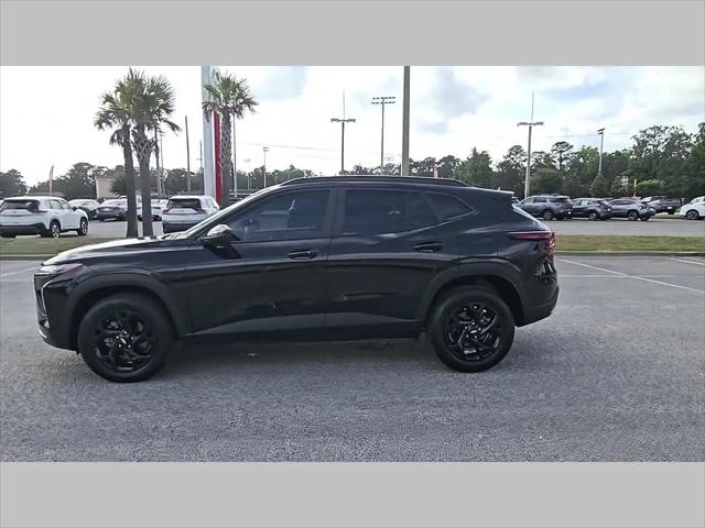 2025 Chevrolet Trax FWD LT