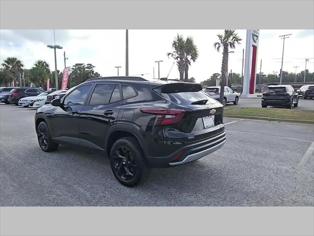 2025 Chevrolet Trax FWD LT