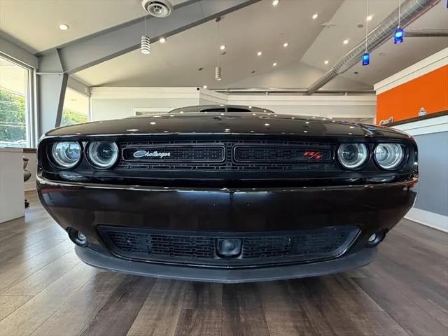 2016 Dodge Challenger R/T Plus Shaker