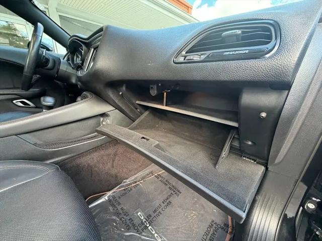 2016 Dodge Challenger R/T Plus Shaker