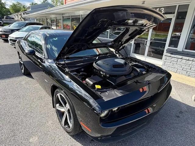 2016 Dodge Challenger R/T Plus Shaker