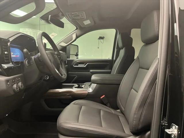 2026 Chevrolet Silverado 2500HD Crew Cab, Standard Bed, LT, 4WD