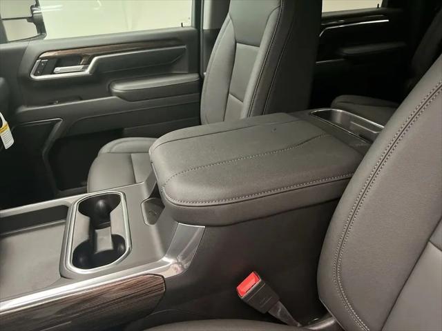 2026 Chevrolet Silverado 2500HD Crew Cab, Standard Bed, LT, 4WD