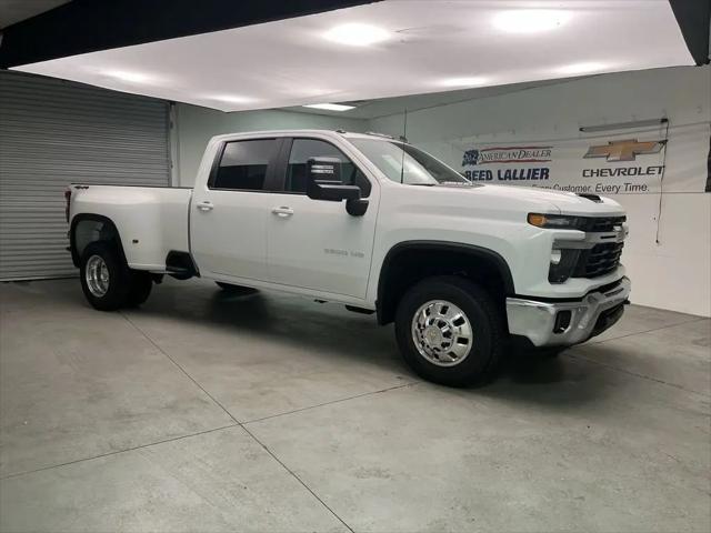 2026 Chevrolet Silverado 3500HD Crew Cab, Long Bed, LT Dual Rear Wheel, RWD