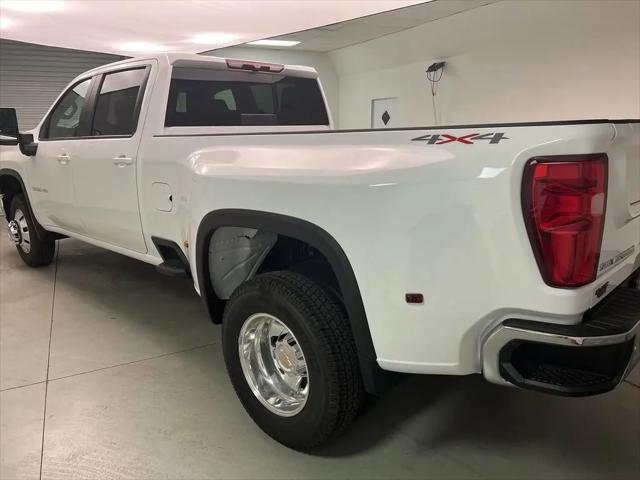 2026 Chevrolet Silverado 3500HD Crew Cab, Long Bed, LT Dual Rear Wheel, RWD