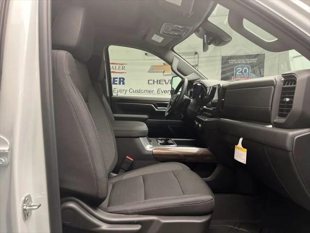 2026 Chevrolet Silverado 3500HD Crew Cab, Long Bed, LT Dual Rear Wheel, RWD