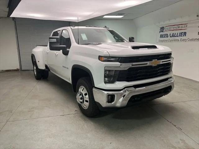 2026 Chevrolet Silverado 3500HD Crew Cab, Long Bed, LT Dual Rear Wheel, RWD for sale in Fayetteville, NC