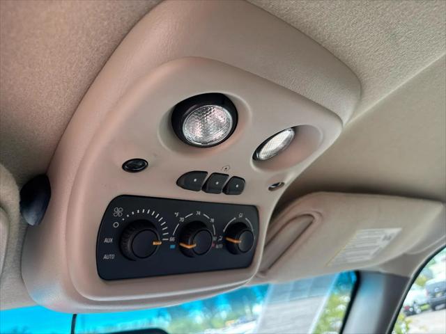 2003 Chevrolet Suburban LT