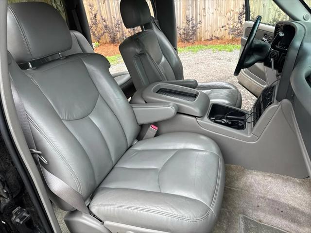 2003 Chevrolet Suburban LT