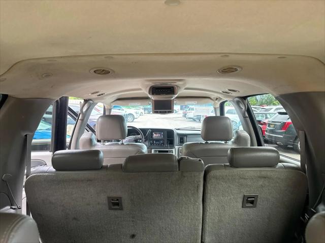 2003 Chevrolet Suburban LT