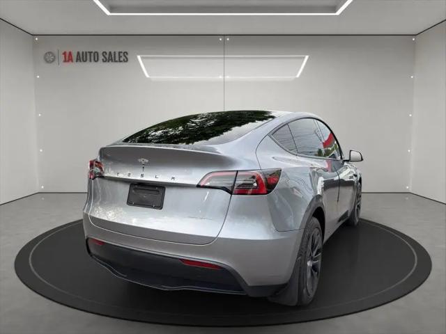 2024 Tesla Model Y Long Range Dual Motor All-Wheel Drive