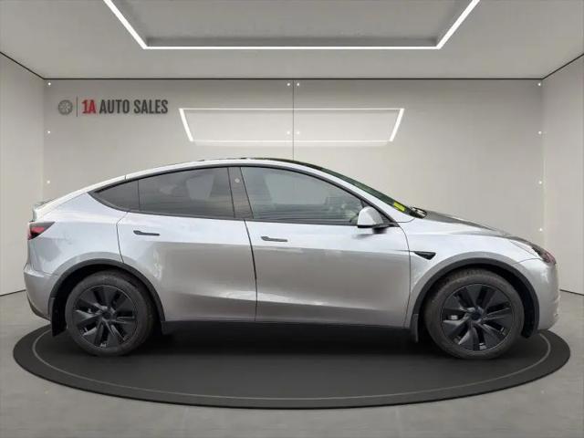2024 Tesla Model Y Long Range Dual Motor All-Wheel Drive