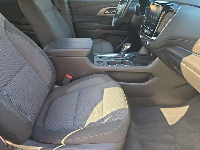 2023 Chevrolet Traverse FWD LT Cloth