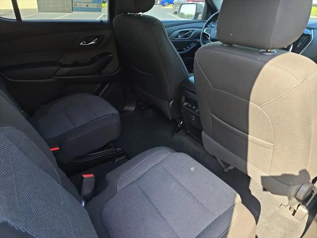 2023 Chevrolet Traverse FWD LT Cloth