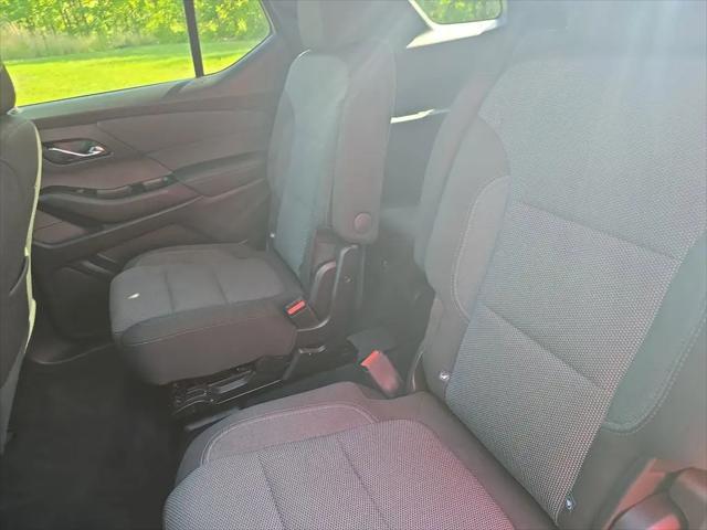 2023 Chevrolet Traverse FWD LT Cloth