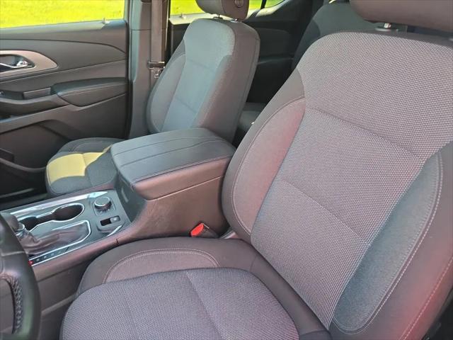 2023 Chevrolet Traverse FWD LT Cloth