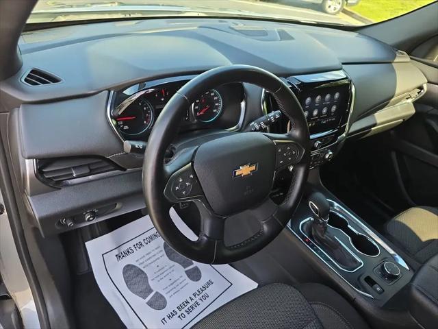 2023 Chevrolet Traverse FWD LT Cloth