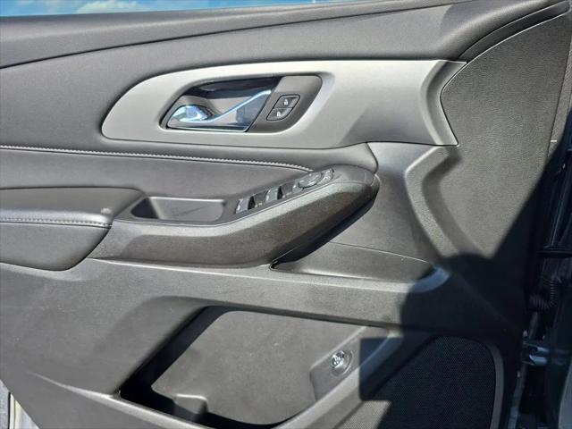 2023 Chevrolet Traverse FWD LT Cloth