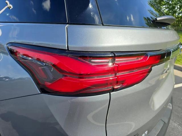 2023 Chevrolet Traverse FWD LT Cloth