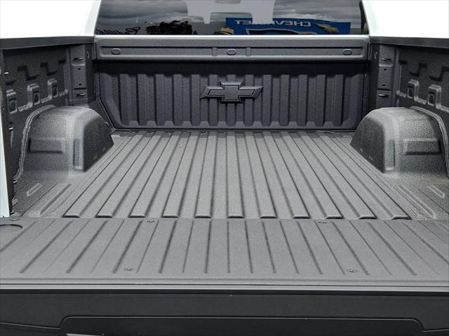2026 Chevrolet Silverado 1500 4WD Crew Cab Short Bed Custom Trail Boss