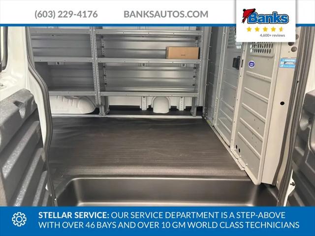 2026 Chevrolet Express Cargo Van 2500 Regular Wheelbase, WT, RWD