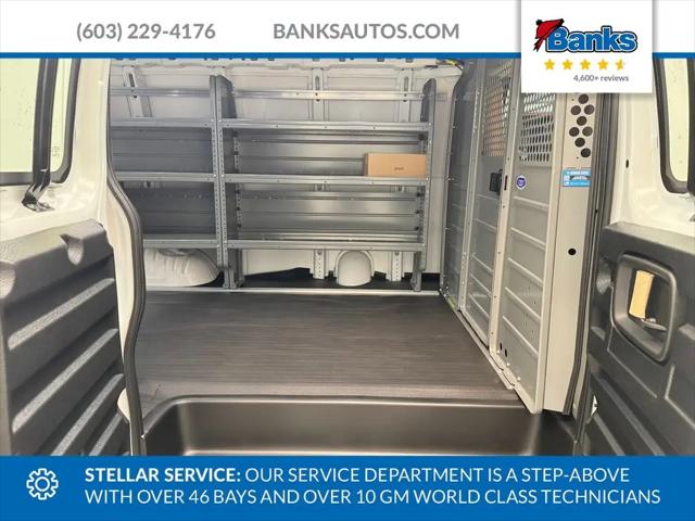 2026 Chevrolet Express Cargo Van 2500 Regular Wheelbase, WT, RWD