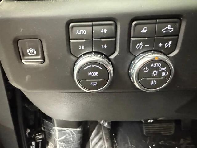 2026 GMC Sierra 1500 Crew Cab, Standard Bed, AT4, 4WD
