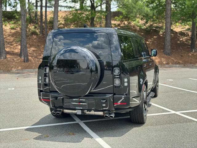 2025 Land Rover Defender 130 P500 V8