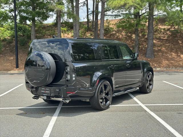 2025 Land Rover Defender 130 P500 V8