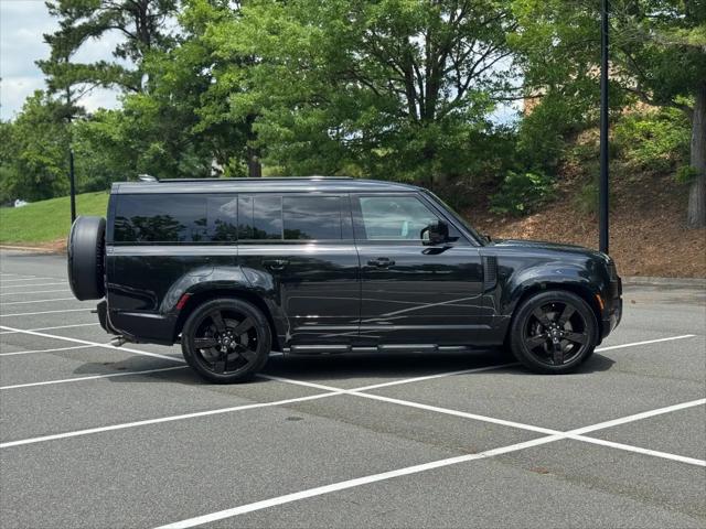 2025 Land Rover Defender 130 P500 V8