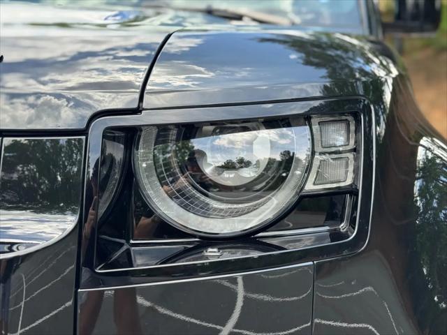2025 Land Rover Defender 130 P500 V8