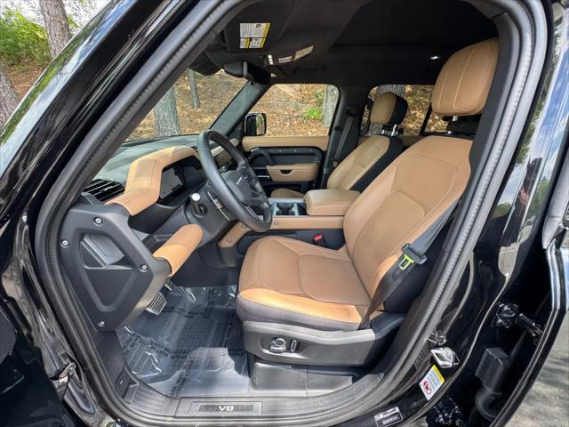 2025 Land Rover Defender 130 P500 V8