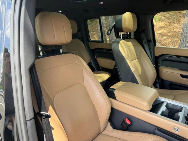 2025 Land Rover Defender 130 P500 V8