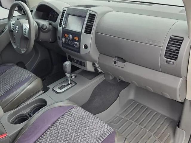 2021 Nissan Frontier Crew Cab SV 4x2